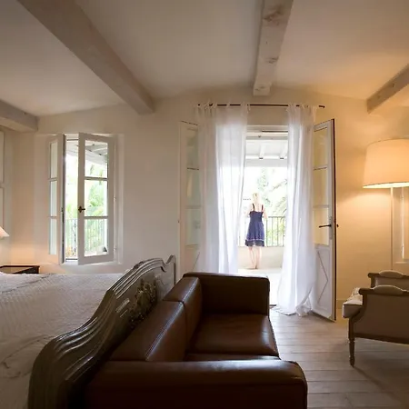 Готель Pastis St Tropez