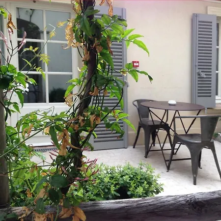 Pastis St Tropez 2* Saint-Tropez