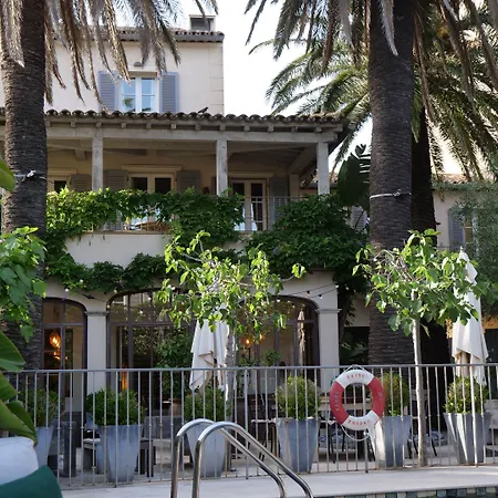Pastis St Tropez 2* סן טרופז