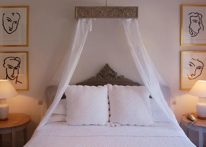 Hotel Pastis St Tropez 2*